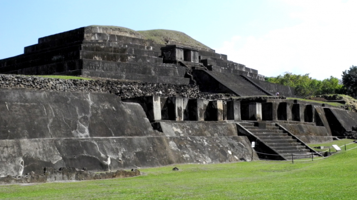 Tazumal_Mayan_Ruins_El_Salvador_Central_America